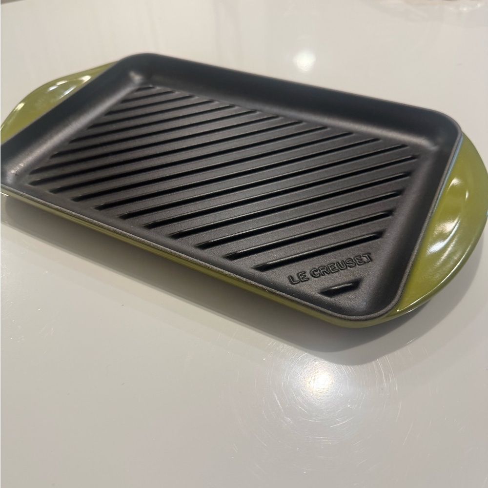 Le Creuset Enameled Cast Iron Skinny Grill